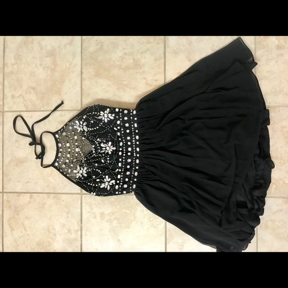 New Crystal black dress- size 3 - Picture 2 of 2